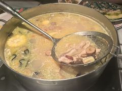 -尚尚仙·酸汤猪手·猪肚鸡火锅(华联万柳购物中心店)