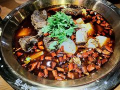 红汤锅底-受气牛肉·重庆耙牛肉(来福士店)
