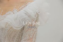-Lady  Jane高端婚纱礼服馆