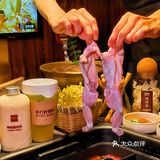一口火锅一口奶茶，消夏标配解暑又解辣！爱惨了爱惨了[色]