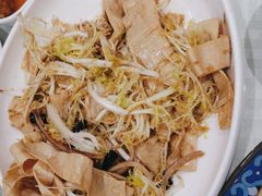 凉拌油豆皮-王厚元饺子·辽菜·烤鸭(黄河大街店)
