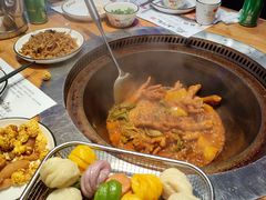 -山河屯铁锅炖·非遗东北菜(南山店)