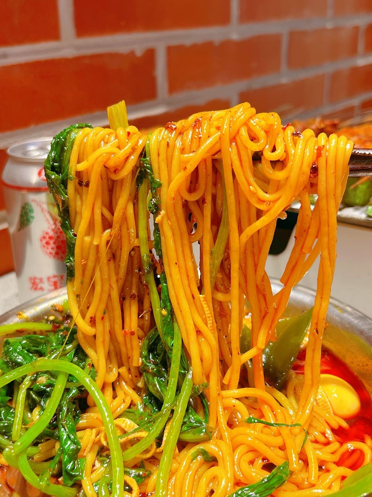 奔着牛肉串来的,没想到被红油麻辣面香迷糊