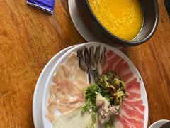 -桥香园过桥米线(国贸店)
