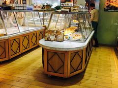 面包甜点陈列柜-东哥面包(江宁大润发店)