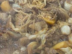 -粘豆包柴火铁锅炖