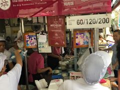 餐具摆设-红大哥水门鸡饭(總店)