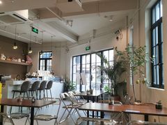 -Fridi Patisserie Cafe