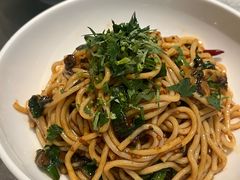 油泼米线-一坐一忘云南菜(卓悦中心)