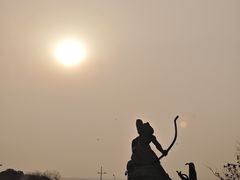 -巴陵广场