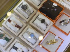 -海星奢选二手奢侈品手表包包鉴定回收寄卖(墨玉南路店)