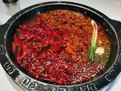 -卤校长老火锅(杨家坪直营店)