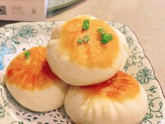 会拉丝的生煎包-东南里湖景餐厅·新闽菜(浦西万达店)