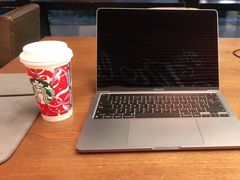 -星巴克(上海虹桥新天地二店)