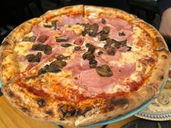 意大利熏火腿和蘑菇披萨-IL TEATRO 精品意大利餐厅