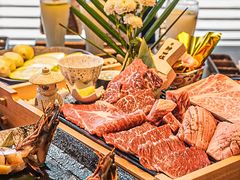 -铭牛烧肉·和牛海鲜自助(高新月牙湖店)