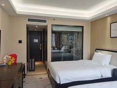 -广东大厦酒店(广州北京路步行街纪念堂地铁站店)