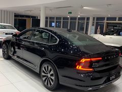 -杭州中沃沃尔沃4S店(滨江区店)