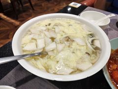 三鲜菌菇汤-金泽大酒店·卢塞恩餐厅·年夜饭春节连市