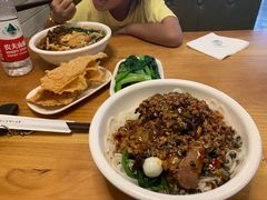-水平有限螺蛳粉(宏达大厦店)