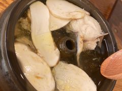 松茸汽锅鸡-一坐一忘云南菜(嘉里中心店)