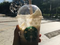 -星巴克臻选(深圳龙华红山天虹店)