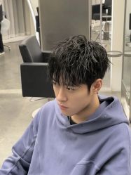 -乾健·烫染·接发SALON