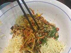 -有红鸡毛店·川菜(建设路店)