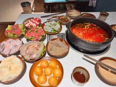 -贵府酸汤牛肉火锅·贵州老字号(飞山街店)