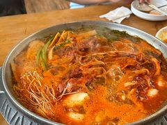 -喇喇排骨火锅·传统韩式脊骨汤(望京西园总店)