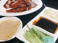 新雅片皮鸭-新雅粤菜馆(南京东路店)
