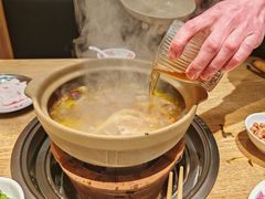 -邹开喜·炭炉鸡煲·海鲜火锅(虹口足球场店)