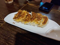煎饺子-拉面莊夢語＆中华料理八椿