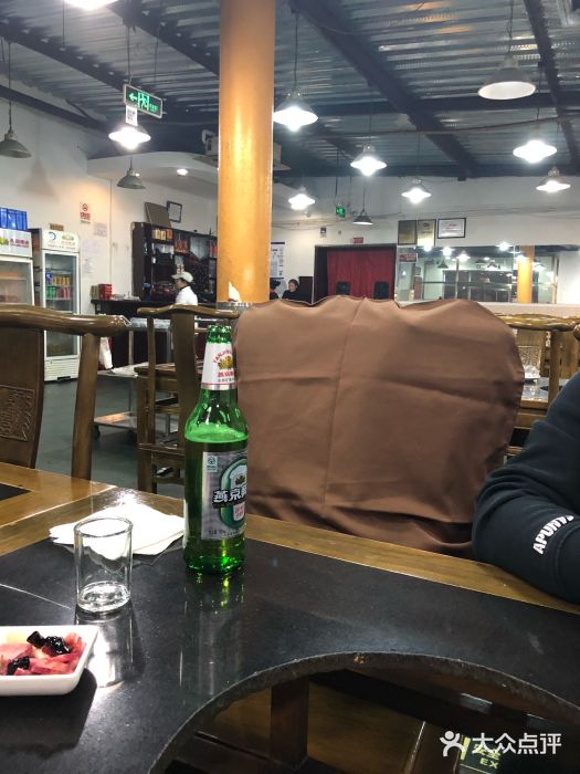 龙顺园麻辣香锅(机场店)图片