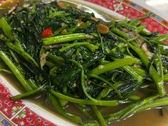 -Saengchai Phochana