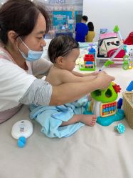 -爱婴室(上海浦建路店)