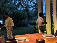 -三亚艾迪逊酒店·海滩烧烤 BARBACOA·现场乐队·浪漫晚餐·烧烤海鲜