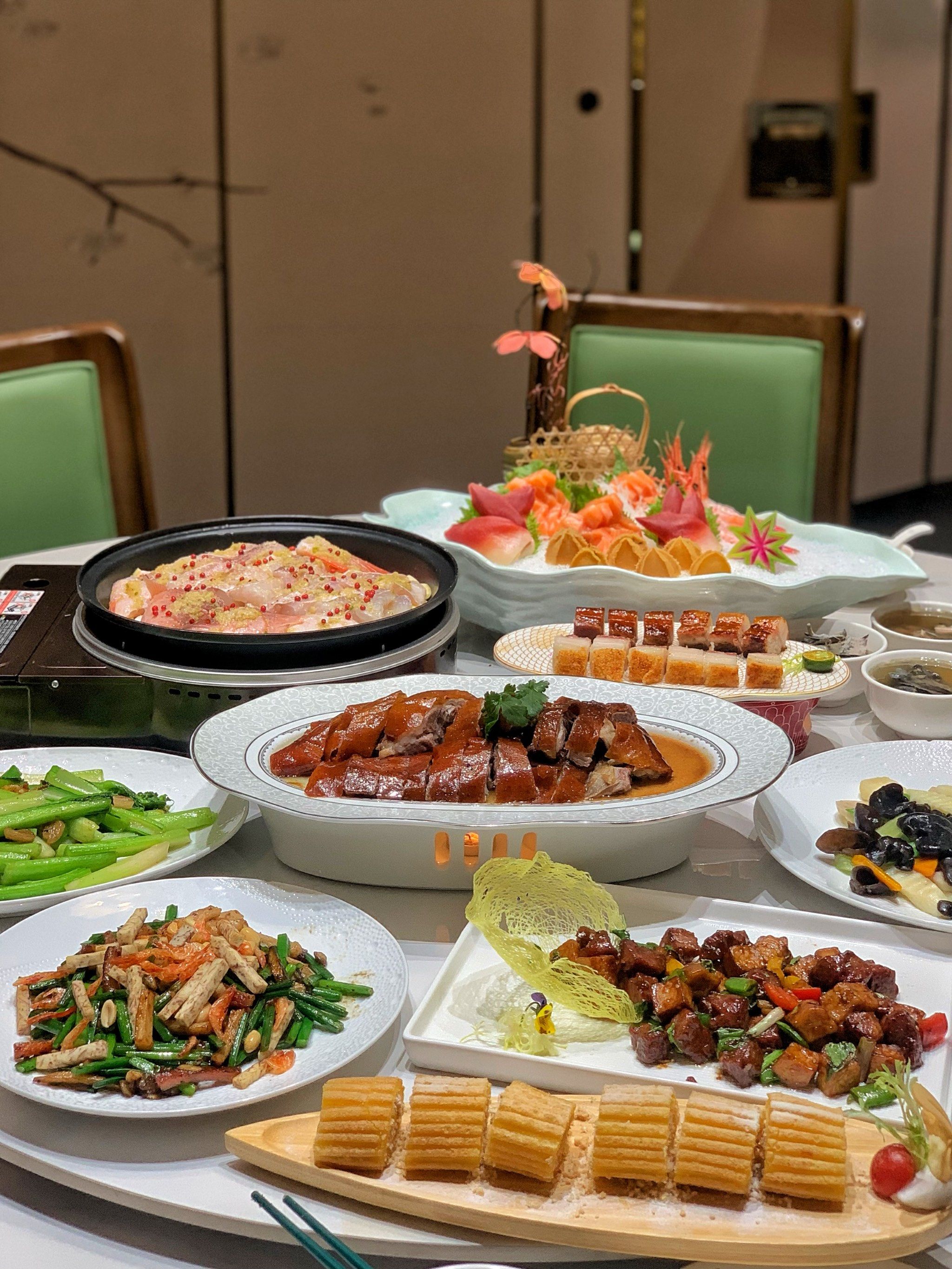  ✨

菜品用料精选上乘食材
烹饪技艺传统与现代相融合
