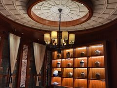 -八府香鸭·啫啫煲(华山路店)