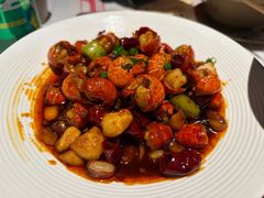 -肥肥虾庄·金牌油焖大虾(汉街SKP店)
