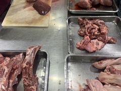-标记美食新鲜猪杂(兴南大道店)