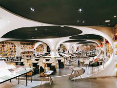 -钟书阁(珍园店)
