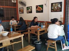 大堂-古真记钵钵鸡(总店)
