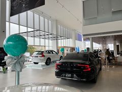 -青岛中升沃茂沃尔沃4S店(市北店)