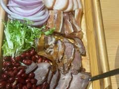 -关东小磨东北菜(上海长风大悦城店)