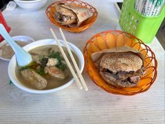 -洪峰浩老北京烧饼夹肉(角门路店)