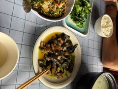 -土砂锅生态山庄·非遗砂锅雅鱼