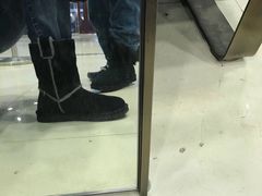 -UGG(燕莎奥特莱斯购物中心店)