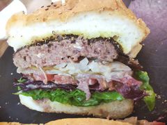 黑胡椒汉堡-HIGH FIVE哈福手工汉堡(桂林路店)