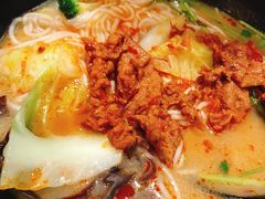 香辣酸笋牛肉米线-云味馆过桥米线(皇庭广场店)